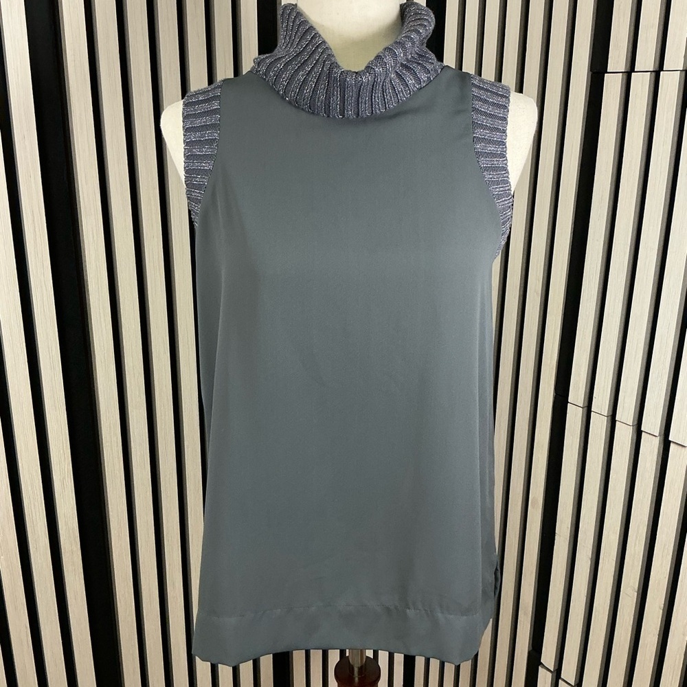 Juicy Couture Gray/Silver Ribbed Turtleneck Top, Sz Sm